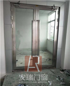 304材質(zhì)不銹鋼本色玻璃防火門