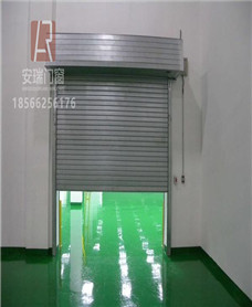 鋼質(zhì)復(fù)合防火卷簾門